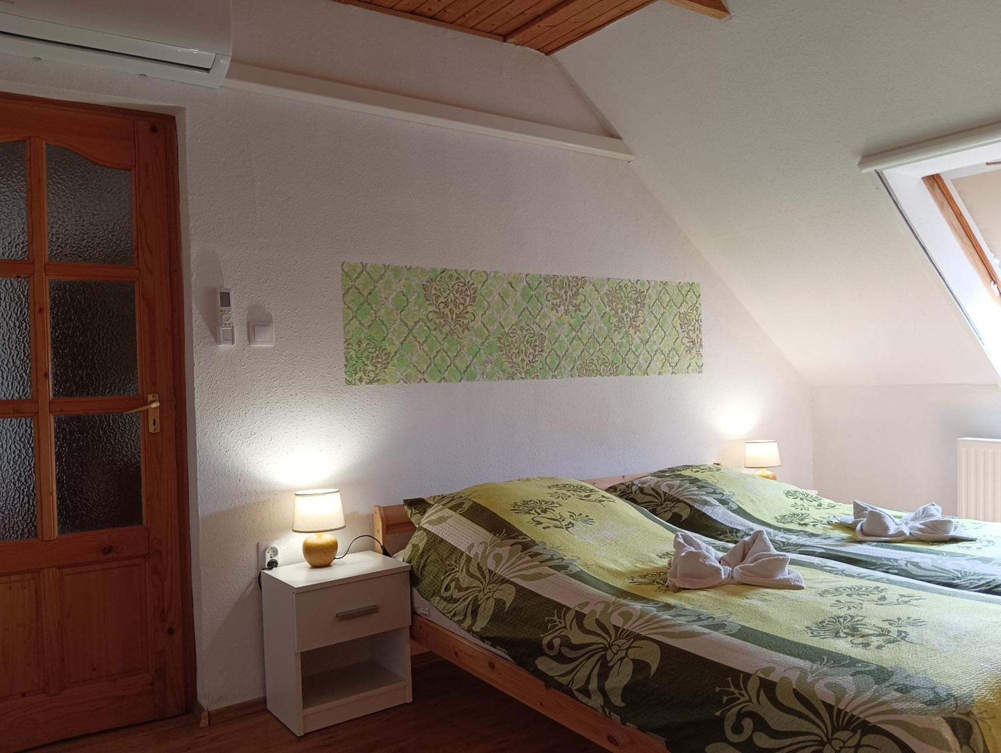 Gesztenye Vendeghaz Sagvar Bagian luar foto